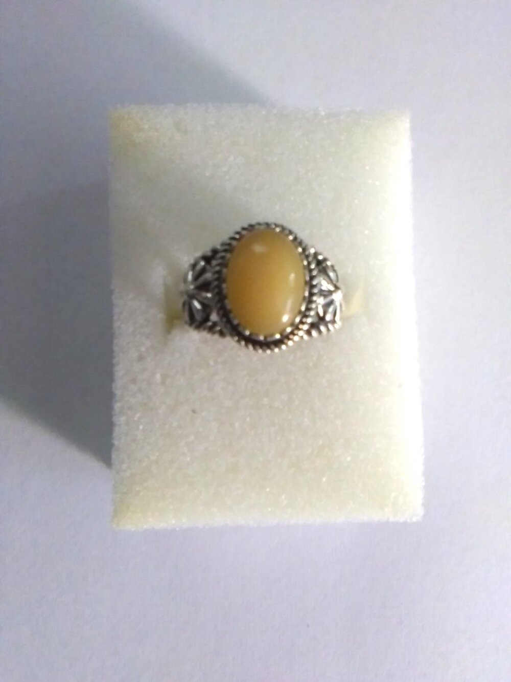 American West Yellow Jasper w/ Concha Design Silver Ring - Picture 2 of 6